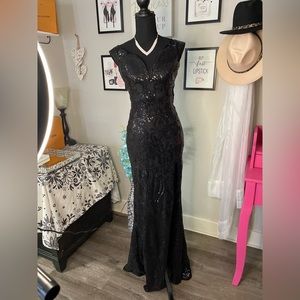 Dress black